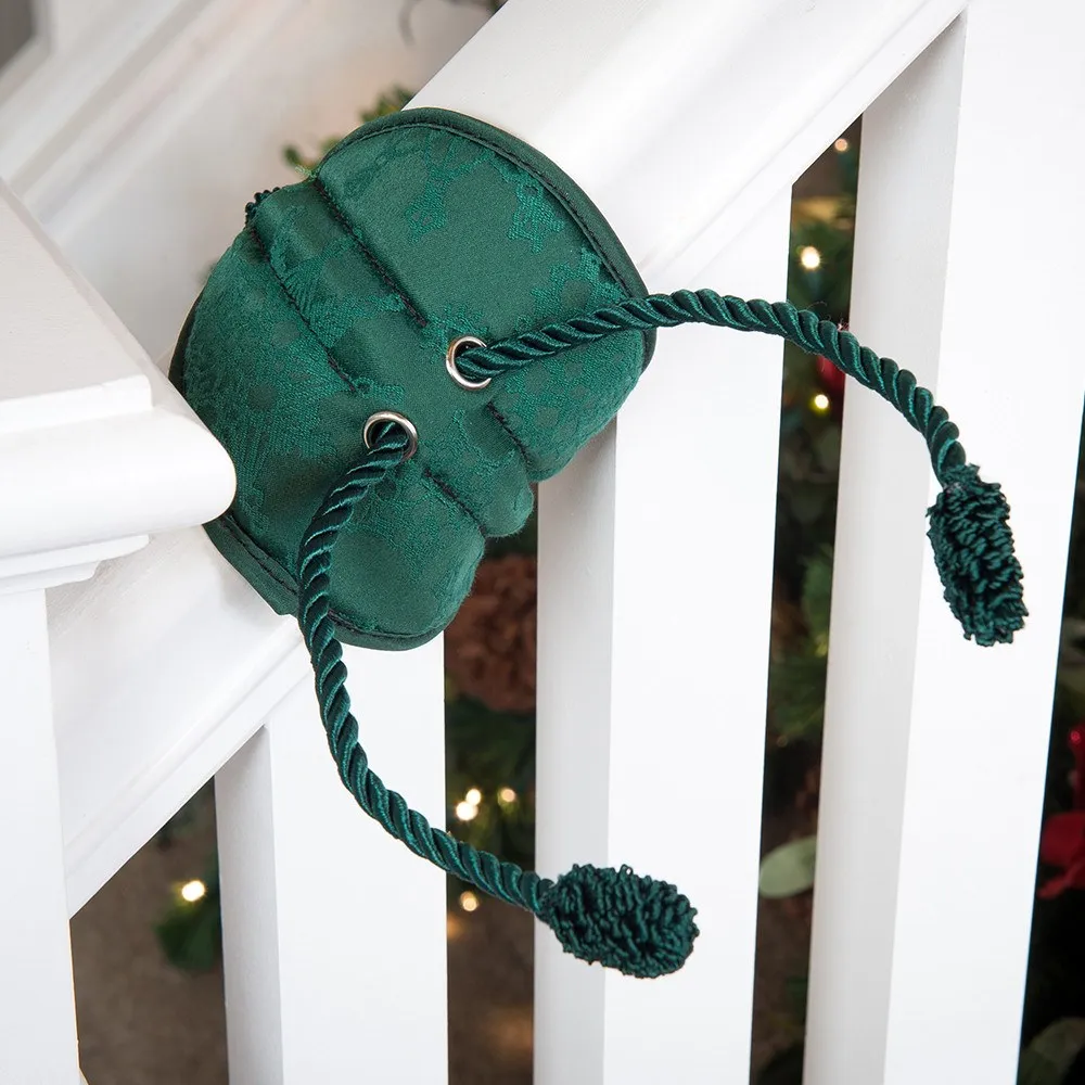 Garland Ties for Protecting the Banister