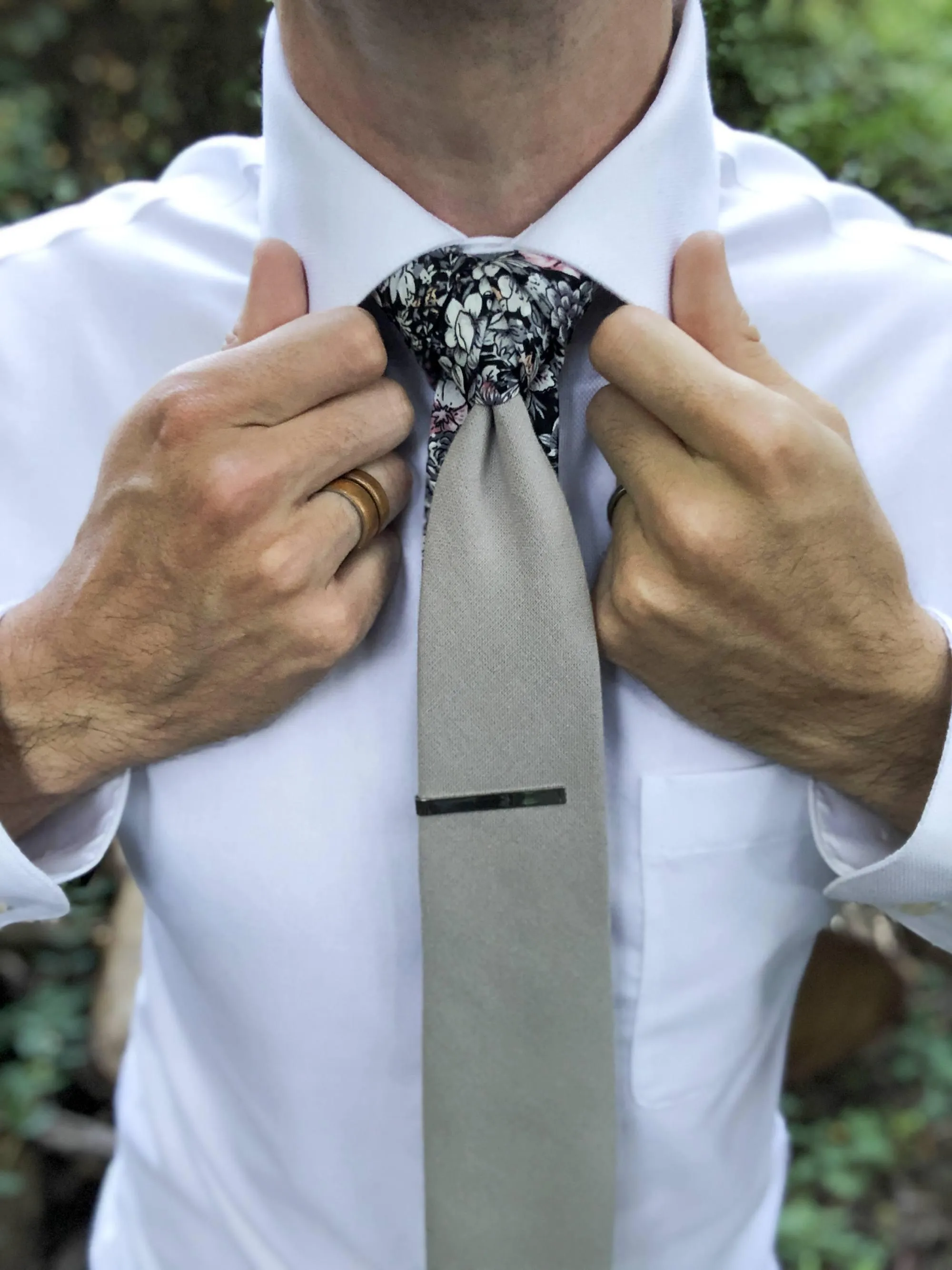 Gray Black Floral Peekaboo Tie
