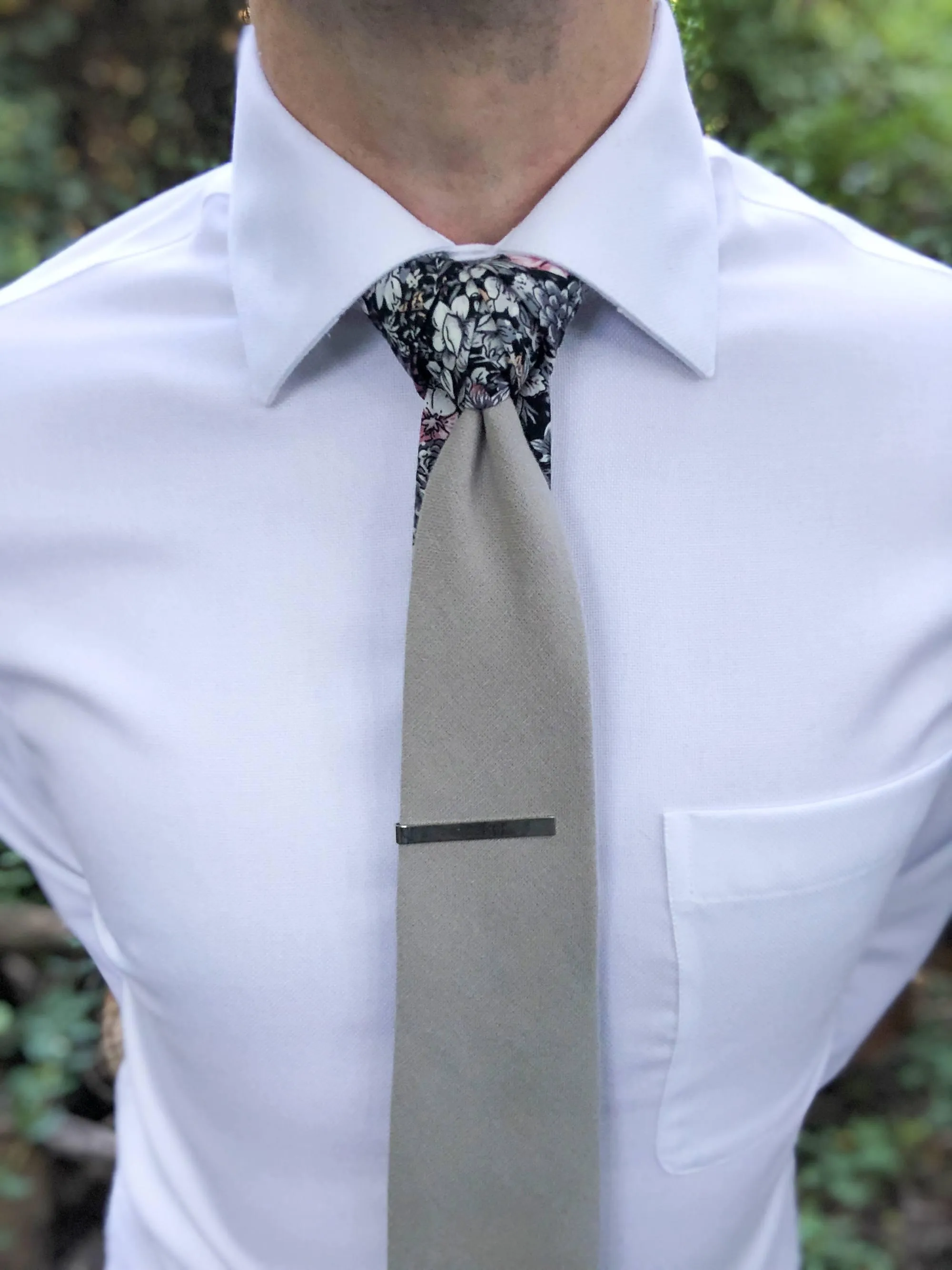 Gray Black Floral Peekaboo Tie