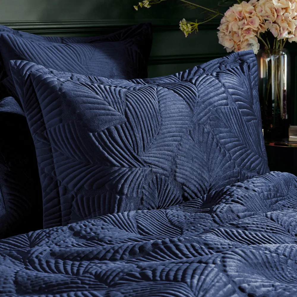 Palmeria Quilted Velvet Pillowcase Navy