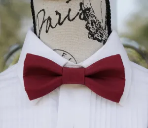 Winterberry Red Bow Tie (150)